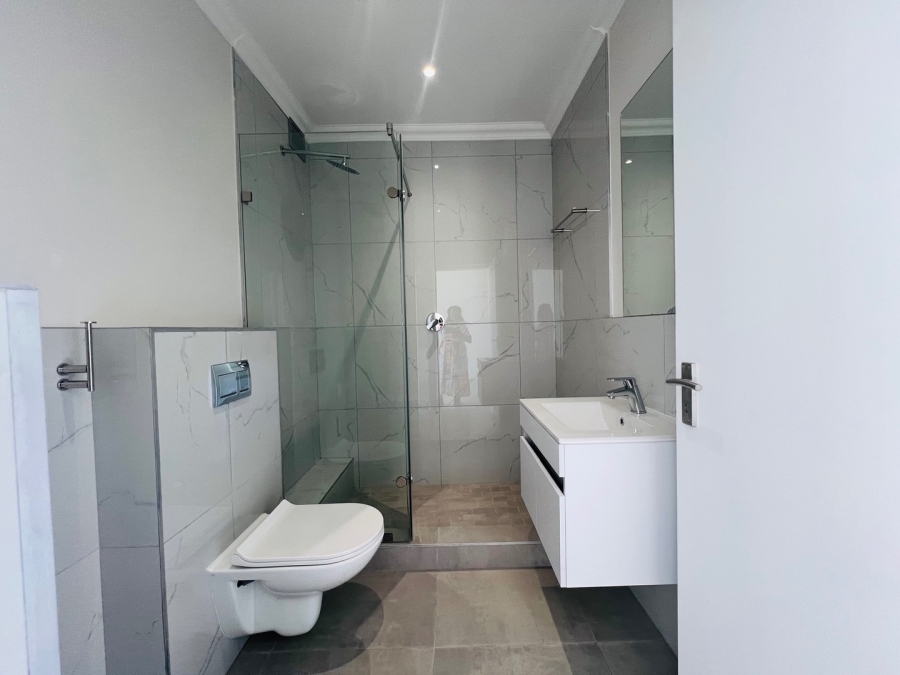 2 Bedroom Property for Sale in Table View Western Cape